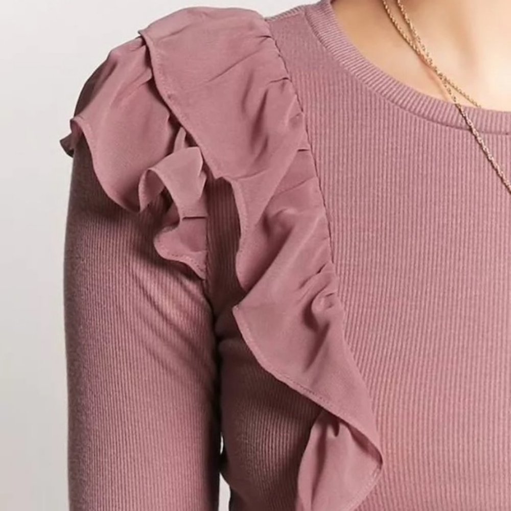 💫 Ruffle-Trim Ribbed Top - Picture 4 of 8